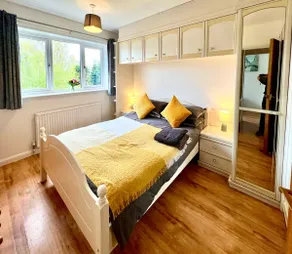 Rotherham Wickersley Village 2 Bedroom Apartment - Image 4
