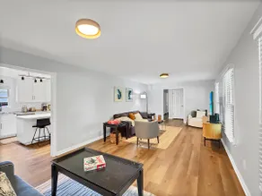 3 Bedrooms 8 Guests Modern Ranch Retreat on Half Acre - Image 3