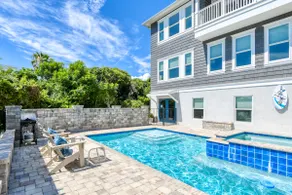 Pelican Luxury-Pool, Heated Spa, Walk to the Beach - Image 2