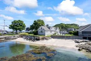 The Cribstone Cottage on Bailey Island - Image 2