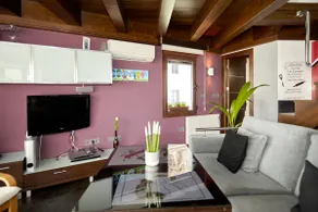 The Poplar Tree House - Image 2