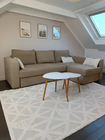 3-star vacation home, 3-min walk to the beach - Image 2