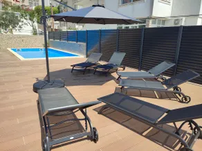 Apartment 2+2 with parking and pool - Image 2