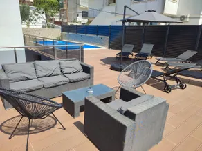 Apartment 2+2 with parking and pool - Image 3