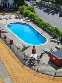 Lake View Downtown Kirkland - Image 3