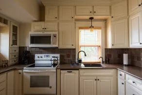 South Bend, 1 Bedroom Cottage Built in 1912 - Image 5