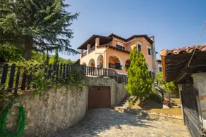 Villa Tethys Mountain Resort - Image 2