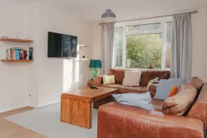 Entire 3 bedroom house, SALISBURY Cathedral City - Image 2