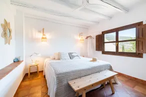 Romantic suite with pool and Sierra Nevada views - Image 2