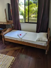 La Passe Guesthouse Self Catering Bungalow - Image 2