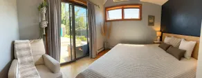 Cozy Marblehead getaway by the beach /w EV charger - Image 5