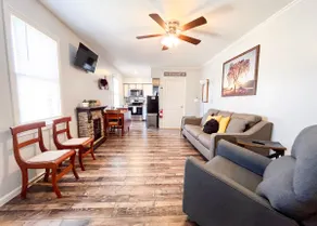 Bourbon Oak Hideaway 2 - Image 3