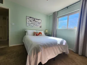 Fun Eclectic Home: near ASU, downtown, airport - Image 2