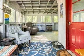Martin's Blueberry Hill Cabin - Image 5