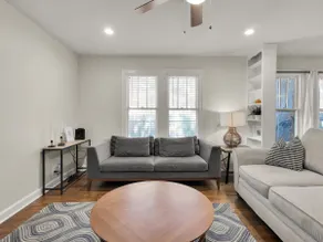 Quaint Unique Bungalow; Walk/Bike to Square - Image 2