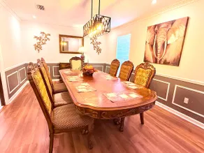 Spacious*2 Kings*Near LSU, Shops* Game Room - Image 3