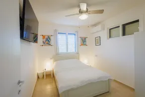 YaffoTLV Beach - Bright 2 Bedroom Apartment WITH SHELTER - Image 5