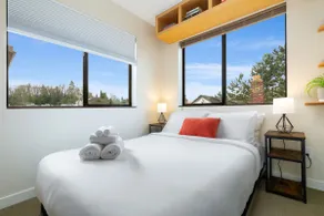 Modern 3BR | Walk to Lake, Light Rail & Dining - Image 2
