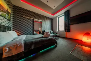 ”ROOM 21” A Unique Accommodation Experience! - Image 3