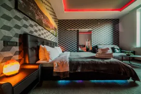 ”ROOM 21” A Unique Accommodation Experience! - Image 2