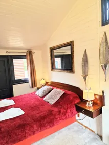 Beaver 1 Hot Tub-Warminster-Bath - Image 5