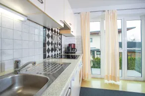 Apartment 2 (2-6 guests with balcony) - Image 5