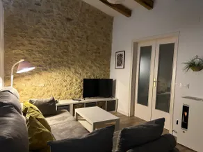 A town house, tranquility and disconnection. - Image 3