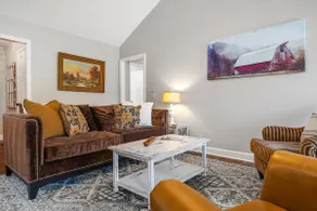 The Clever Mule is a charming home- Great Location - Image 5