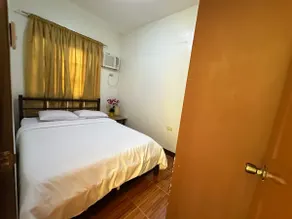 Cozy Batangas Hideaway: Santa Rita Town House (A) - Image 2