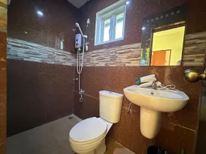 Cozy Batangas Hideaway: Santa Rita Town House (A) - Image 3
