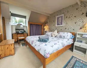 Sheffield & The Peaks - Lovely Family Home - Image 4
