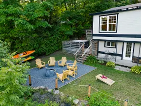 Family Shadow cottage, waterfront, hot tub, nature - Image 4