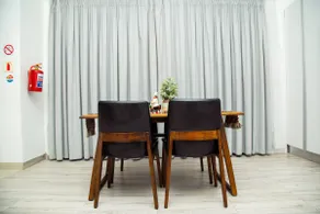 Modern luxurious 125 m² apartment near the CBD - Image 5