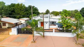 Modern luxurious 125 m² apartment near the CBD - Image 4