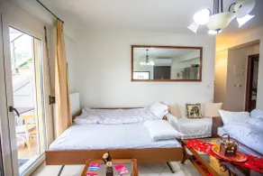 Chris Cozy Apartment - Image 5