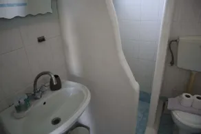 Apartment with Sea View - Image 3