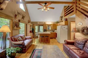 Wildwood Chalet -Raystown Lake Vacation Rentals, Aunt Susie's - Image 4