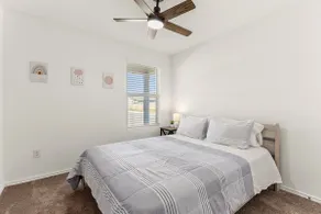 4 Bedroom Sweet Cozy Home near Lackland/SeaWorld - Image 5