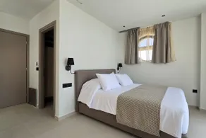 Trapezia Luxury Living-Sapphire - Image 4