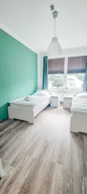 Twin room (green) in a central location - Image 3