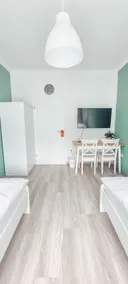 Twin room (green) in a central location - Image 2