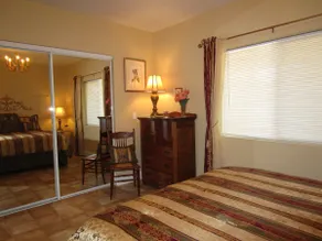 Elegant og rummeligt hjem !! 5 Bed & 3 Bad, 15 min. til U af O, sovepladser 15, $ 150. 00 - Image 5