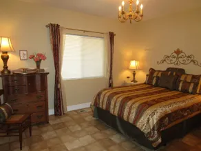 Elegant og rummeligt hjem !! 5 Bed & 3 Bad, 15 min. til U af O, sovepladser 15, $ 150. 00 - Image 4