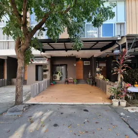 Siamese Smiling House. - Image 4