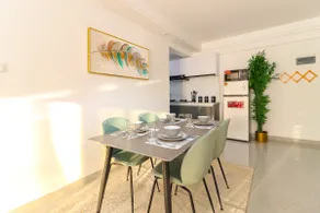 Modern Luxe 2BR w/ Gym, Golf, Tuck Shop & Views - Image 4