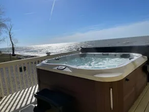 Lake Erie | Beachfront | Hot Tub | Pet Friendly - Image 5