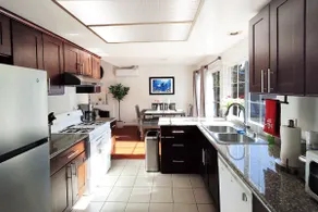 Cozy Retreat • King Bed • 14 Miles to Disneyland - Image 3