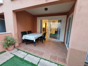 Ground floor with garden and pool by the sea - Image 5