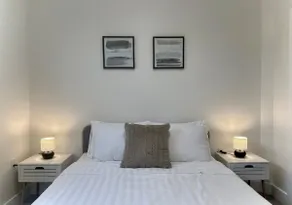 Blissful Stay in Surrey - Image 2