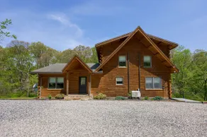 Secluded Log Home, SLPS 10, Pickleball, Fire Pit - Image 5